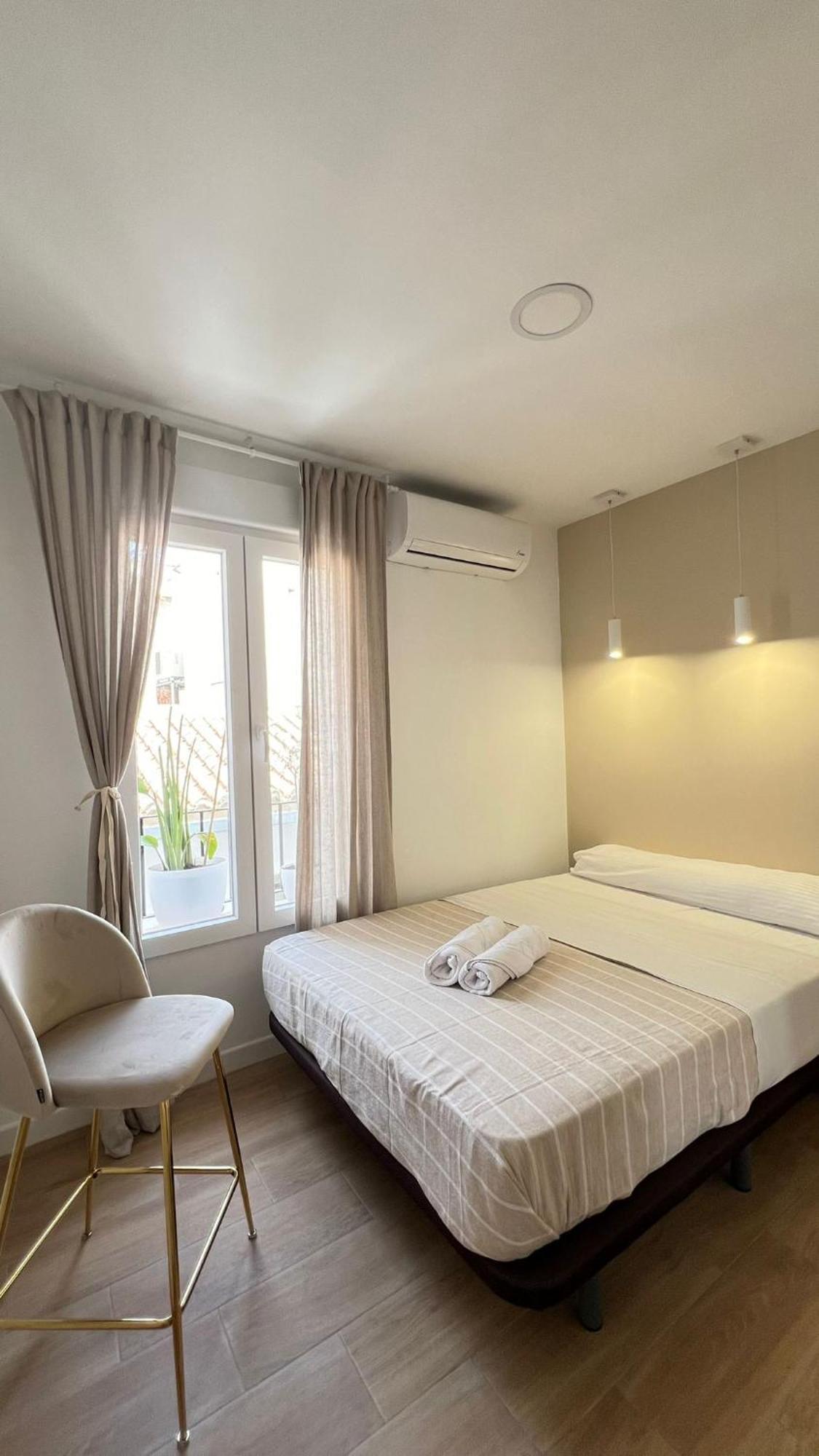 Hermosos Apartamentos En Pleno Centro Гранада Екстериор снимка