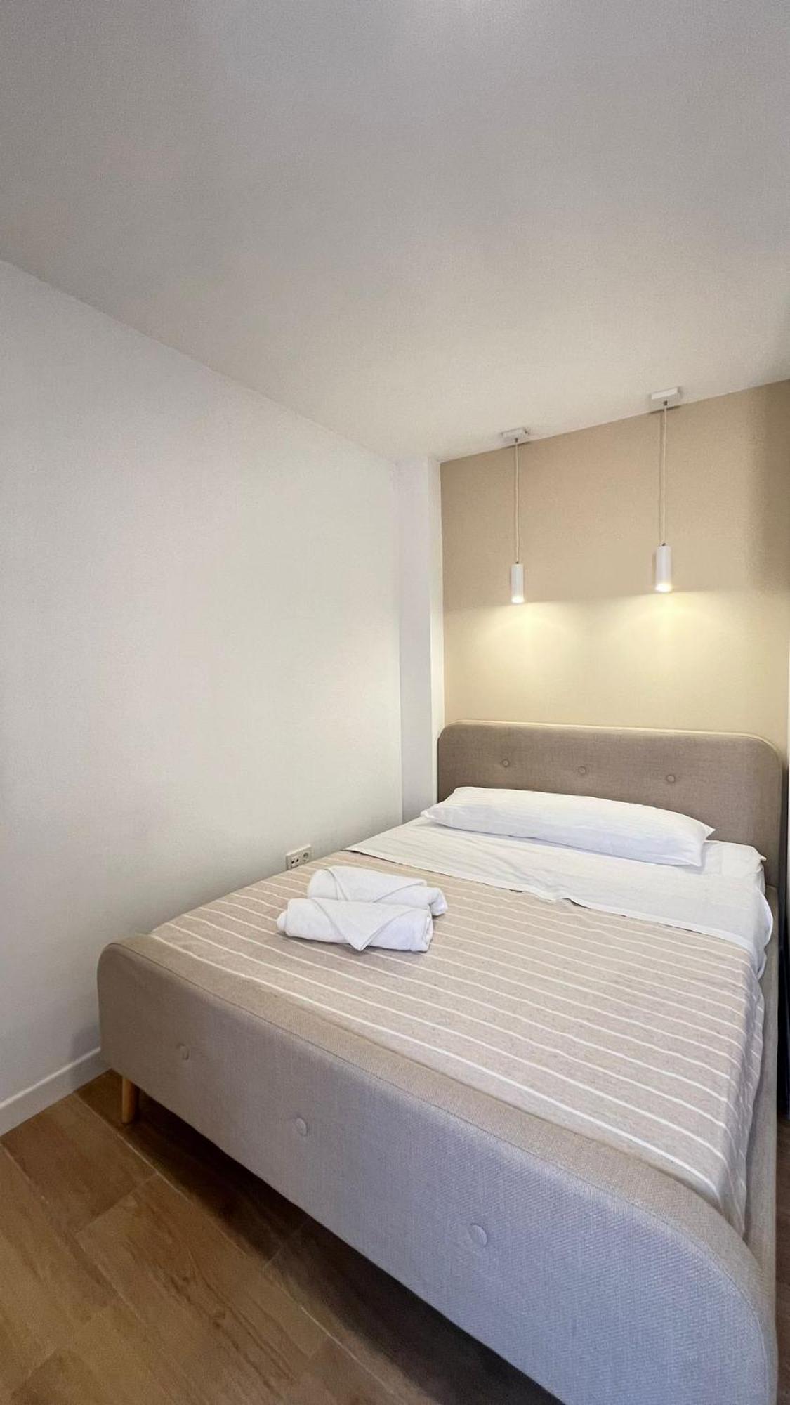 Hermosos Apartamentos En Pleno Centro Гранада Екстериор снимка
