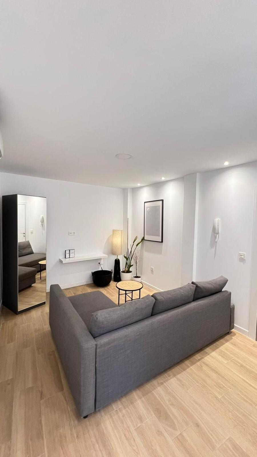 Hermosos Apartamentos En Pleno Centro Гранада Екстериор снимка